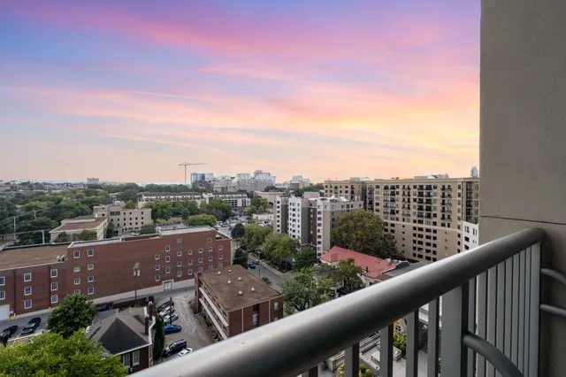 $725,000 | 900 20th Avenue South, Unit 1110, Nashville, TN 37212