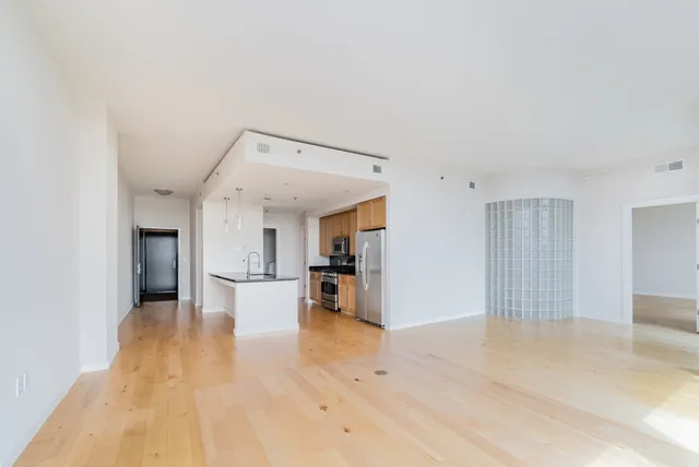 $725,000 | 900 20th Avenue South, Unit 1110, Nashville, TN 37212