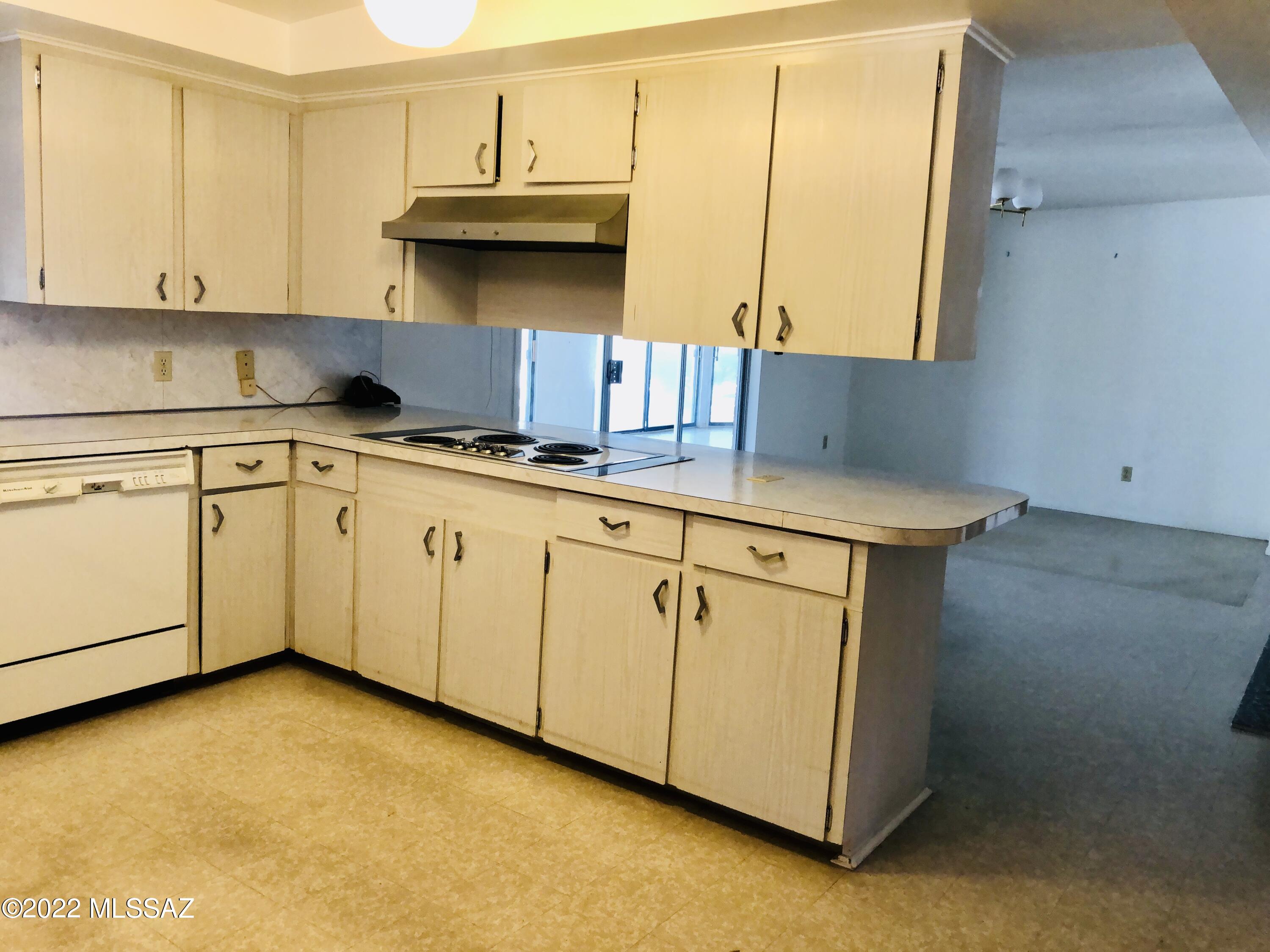 575 South Country Club Road Tucson, AZ 85716 - Photo 8 of 11