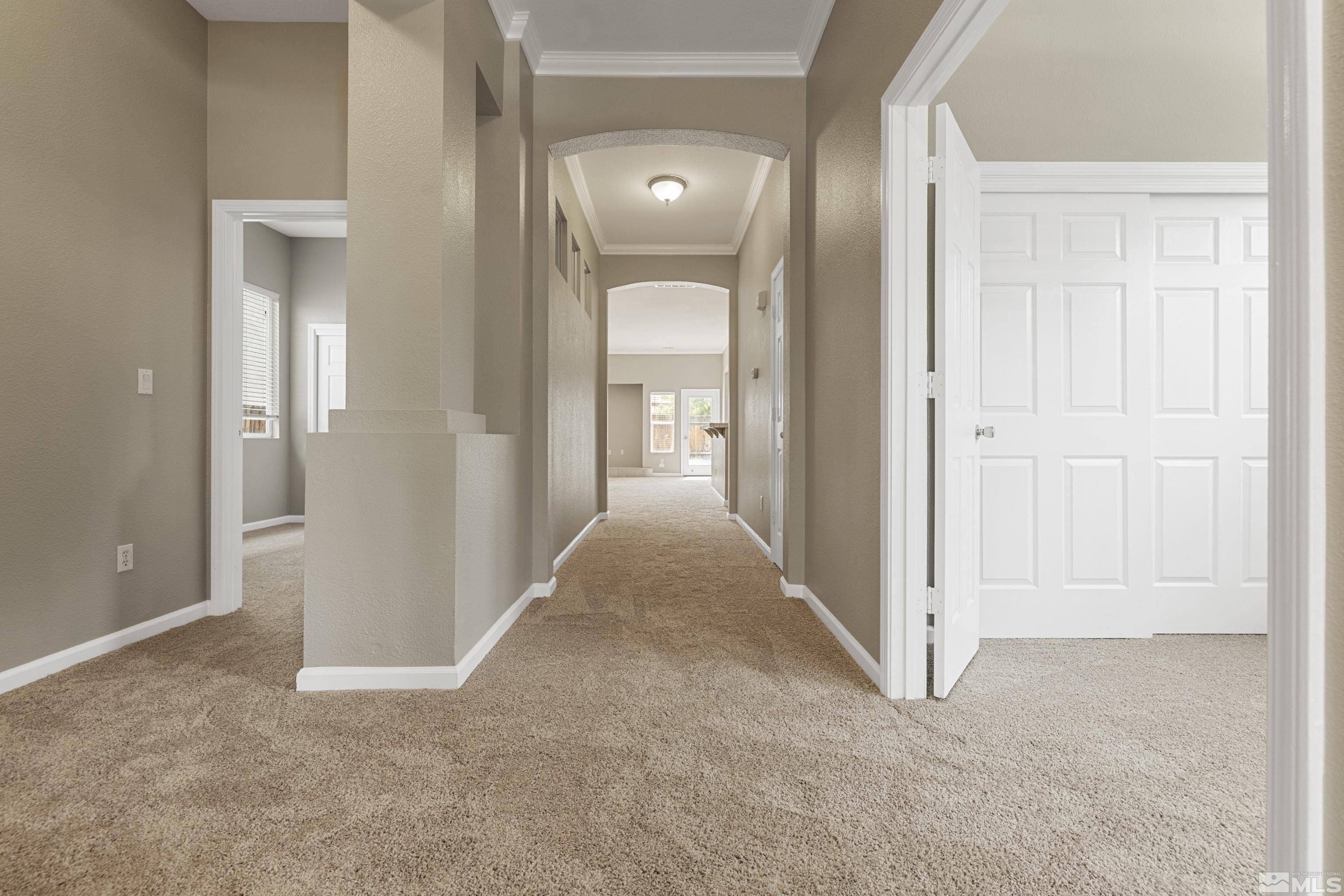 10280 Wolf Ridge Way Reno, NV 89521 - Photo 5 of 19
