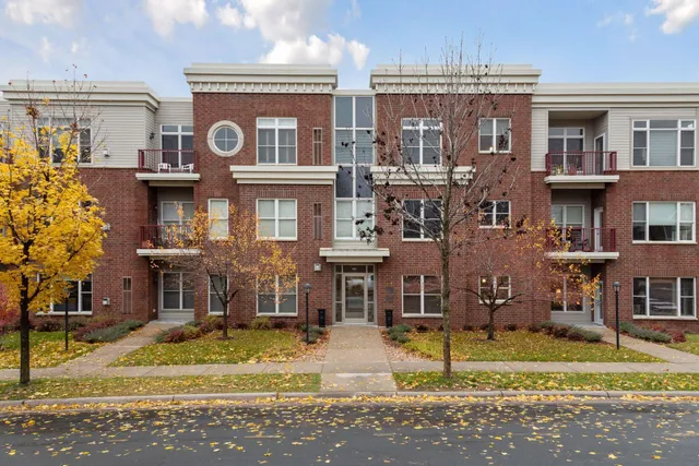 $194,900 | 100 4th Avenue North, Unit 308, South St. Paul, MN 55075