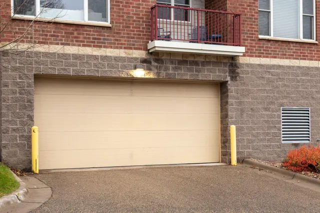 $194,900 | 100 4th Avenue North, Unit 308, South St. Paul, MN 55075