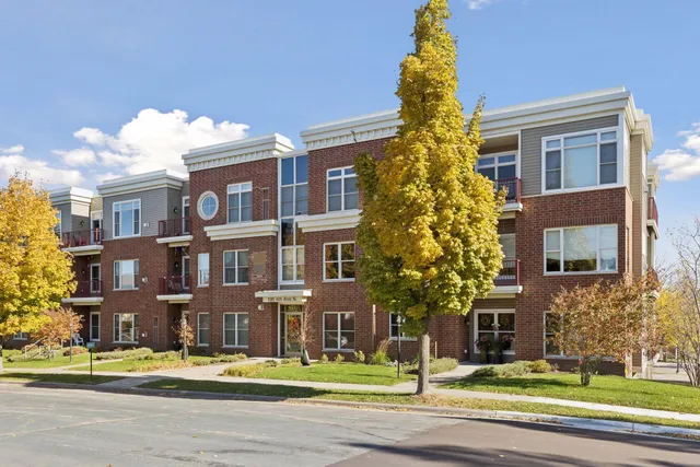 $194,900 | 100 4th Avenue North, Unit 308, South St. Paul, MN 55075