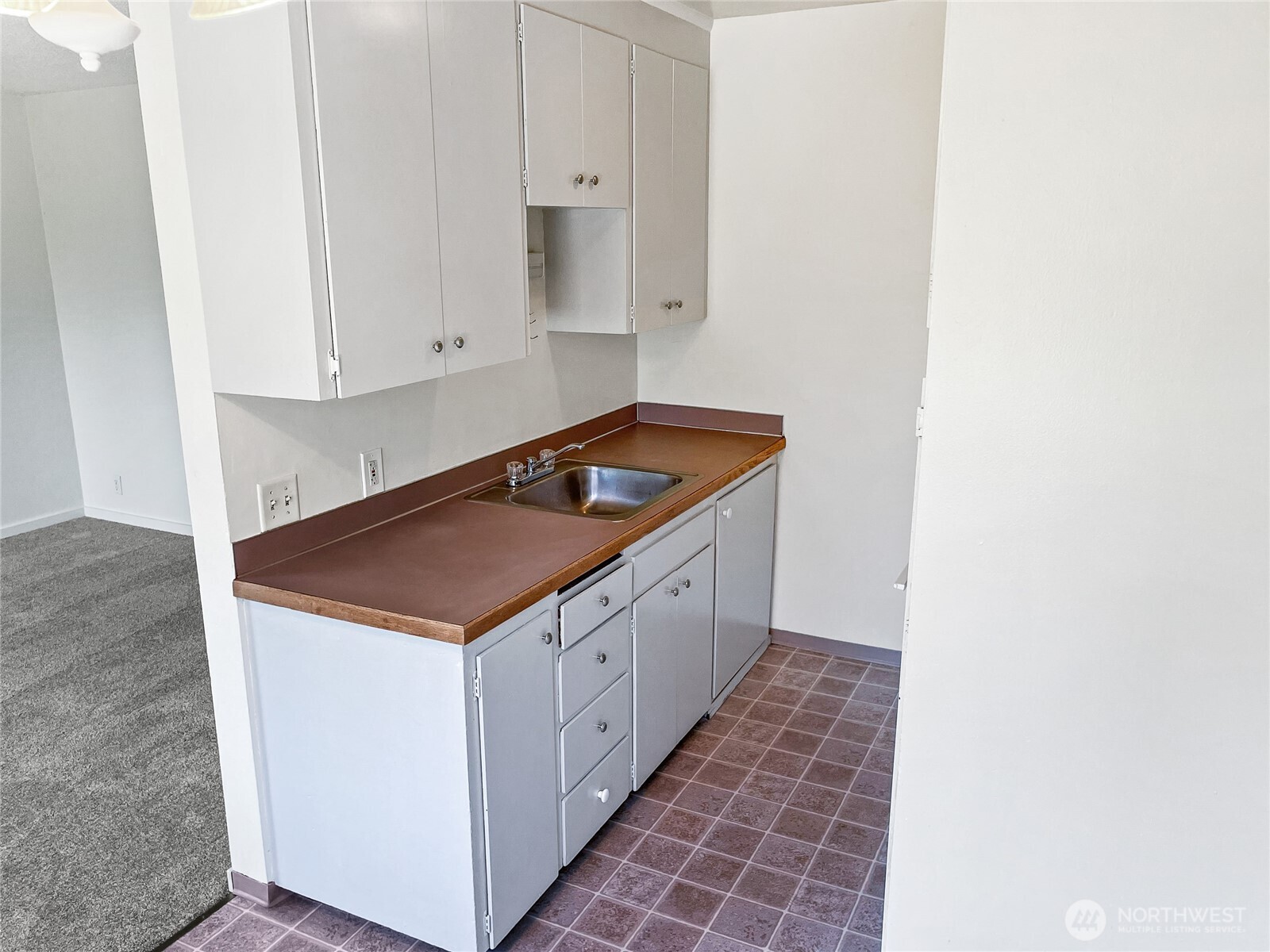 8821 35th Avenue Southwest Seattle, WA 98126 - Photo 20 of 30 Gallery Image 20