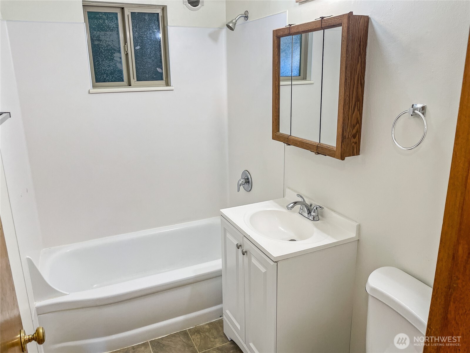 8821 35th Avenue Southwest Seattle, WA 98126 - Photo 23 of 30 Gallery Image 23