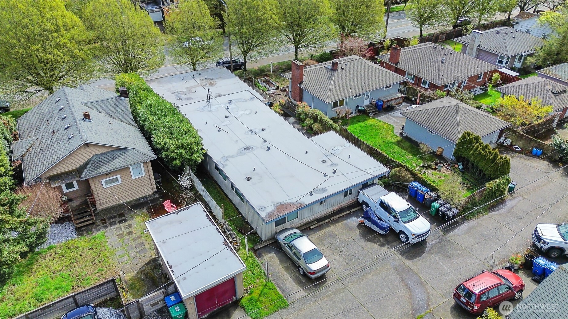 8821 35th Avenue Southwest Seattle, WA 98126 - Photo 9 of 30 Gallery Image 9