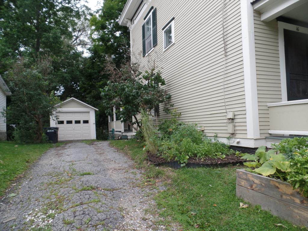 16 Ridge Street Montpelier, VT 05602 - Photo 3 of 31
