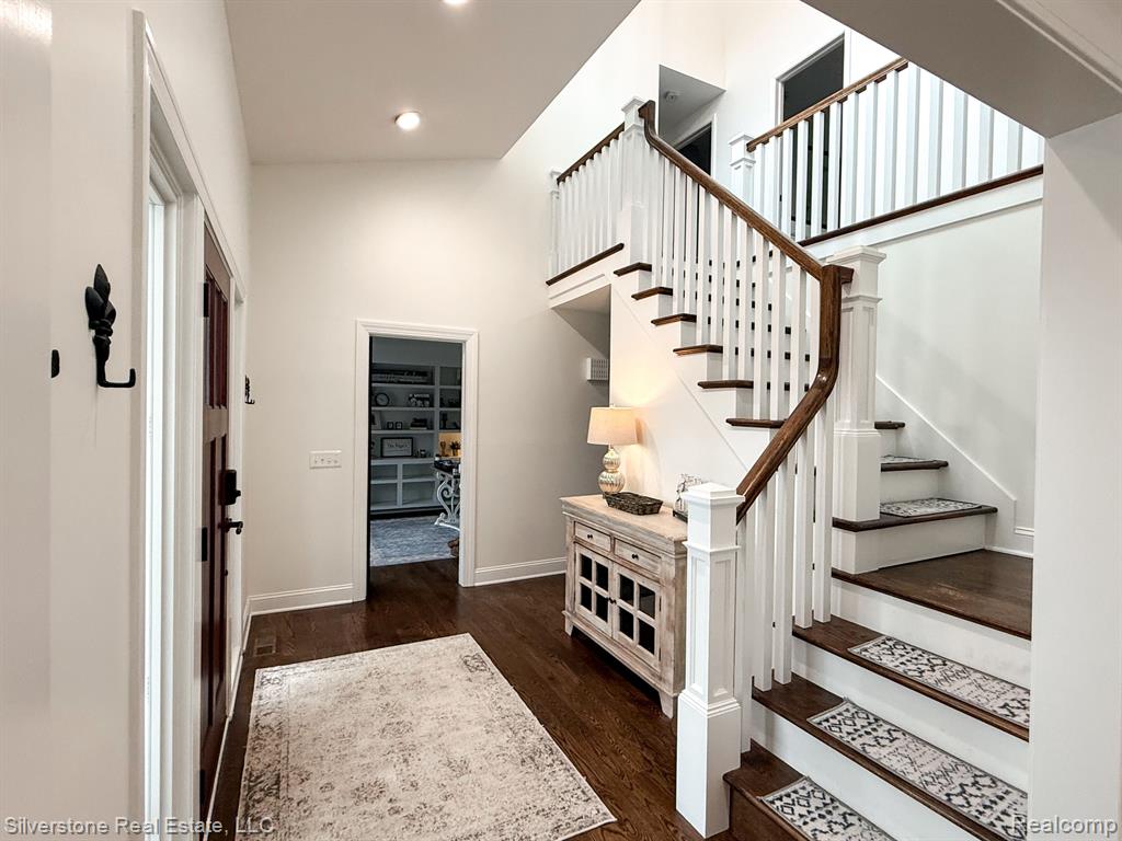 8085 Deerwood Road Clarkston, MI 48348 - Photo 5 of 44