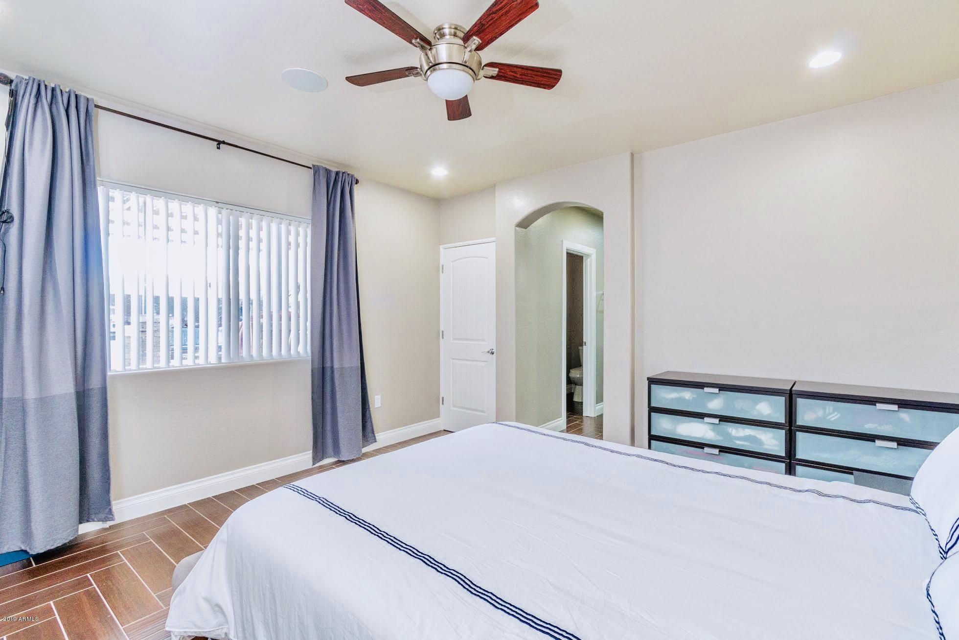 3637 East Almeria Road Phoenix, AZ 85008 - Photo 11 of 33 11) MASTER