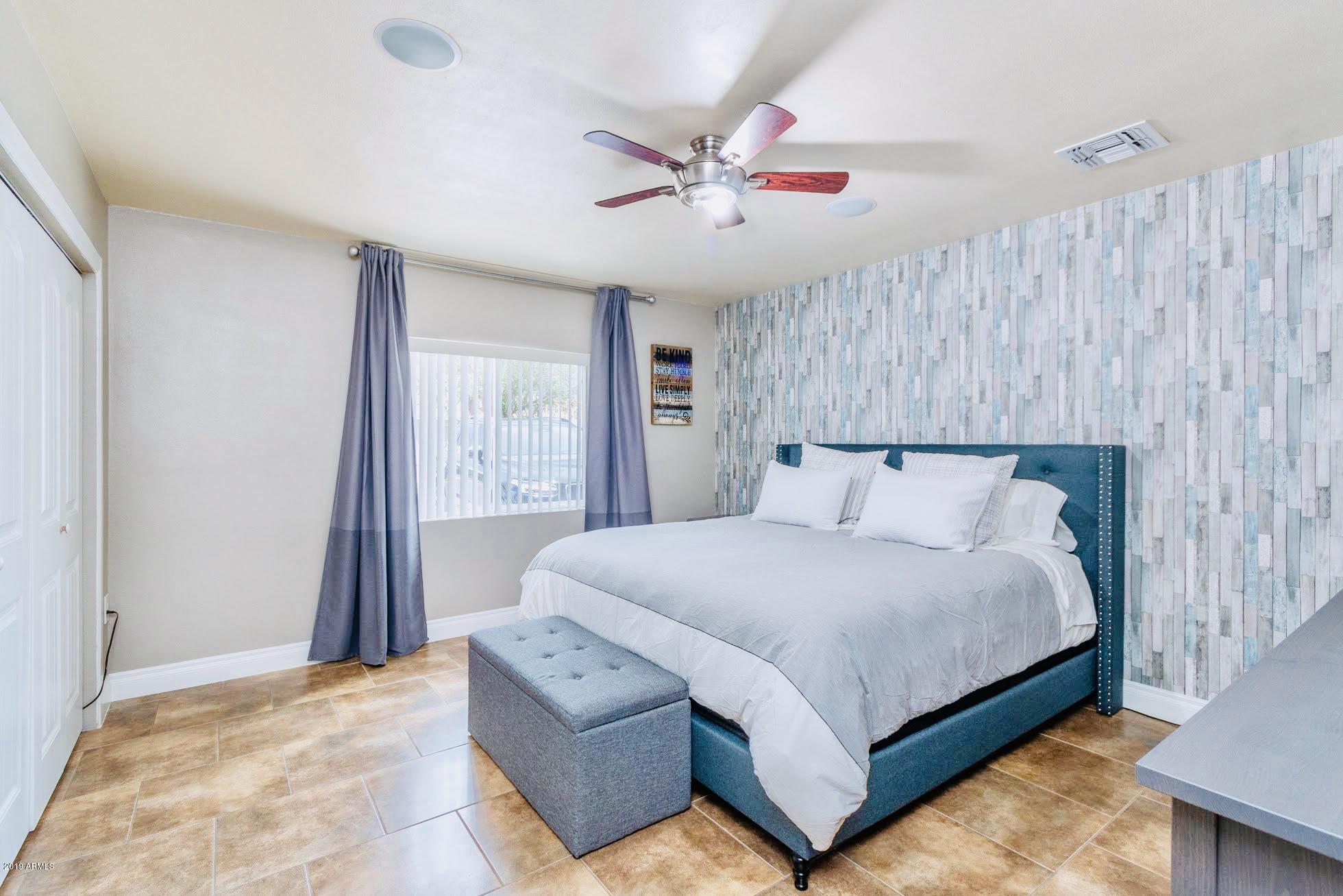 3637 East Almeria Road Phoenix, AZ 85008 - Photo 15 of 33 15) BED 3