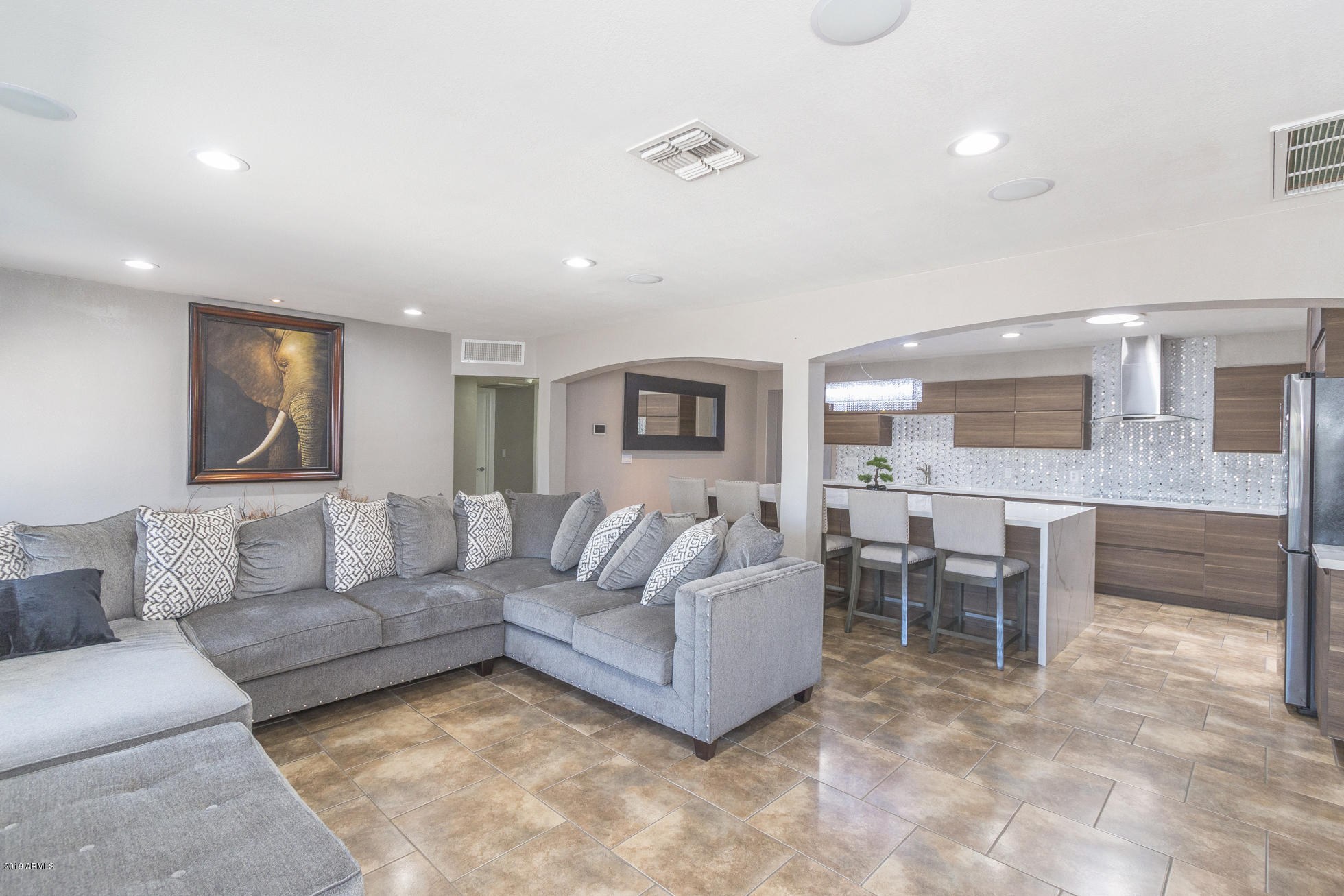 3637 East Almeria Road Phoenix, AZ 85008 - Photo 5 of 33 5) GREAT ROOM