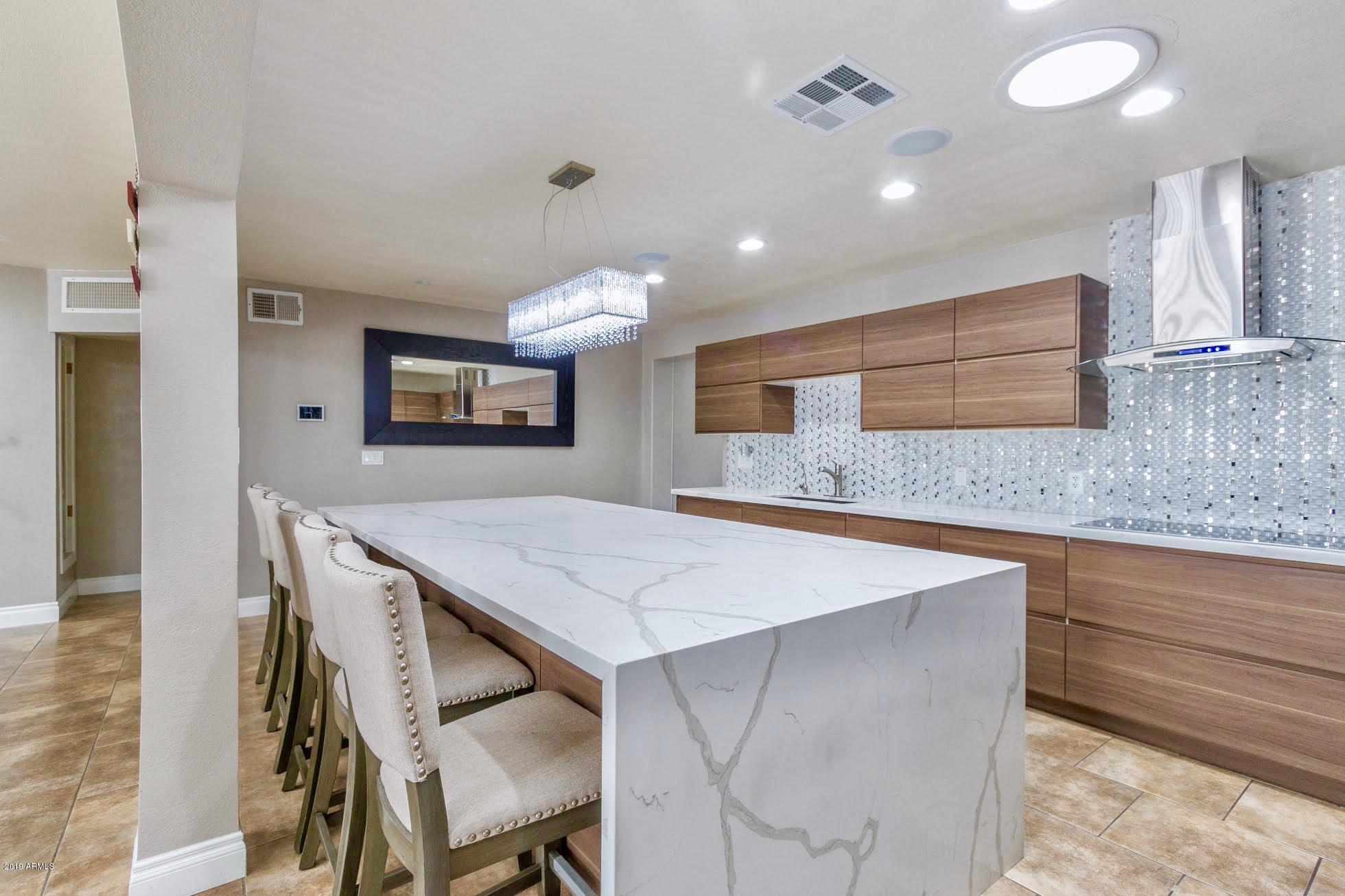 3637 East Almeria Road Phoenix, AZ 85008 - Photo 9 of 33 9) KITCHEN