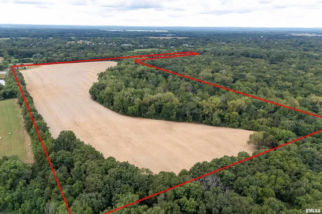 $699,000 | 53 Private Road, De Soto, IL 62924