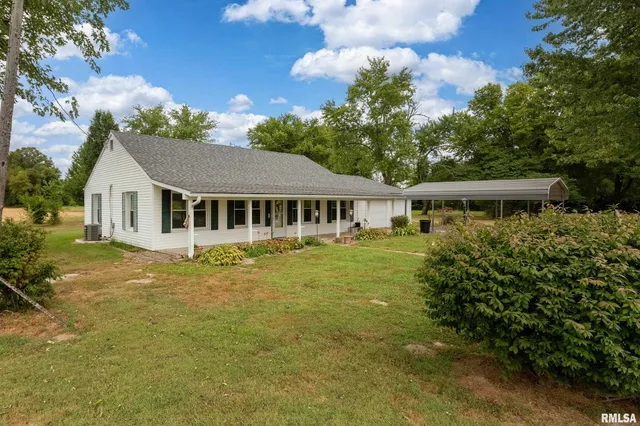 $699,000 | 53 Private Road, De Soto, IL 62924