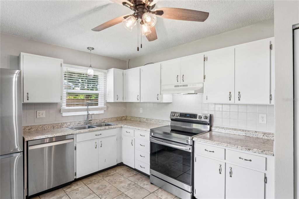 7934 Adelaide Loop New Port Richey, FL 34655 - Photo 2 of 65 Gallery Image 2