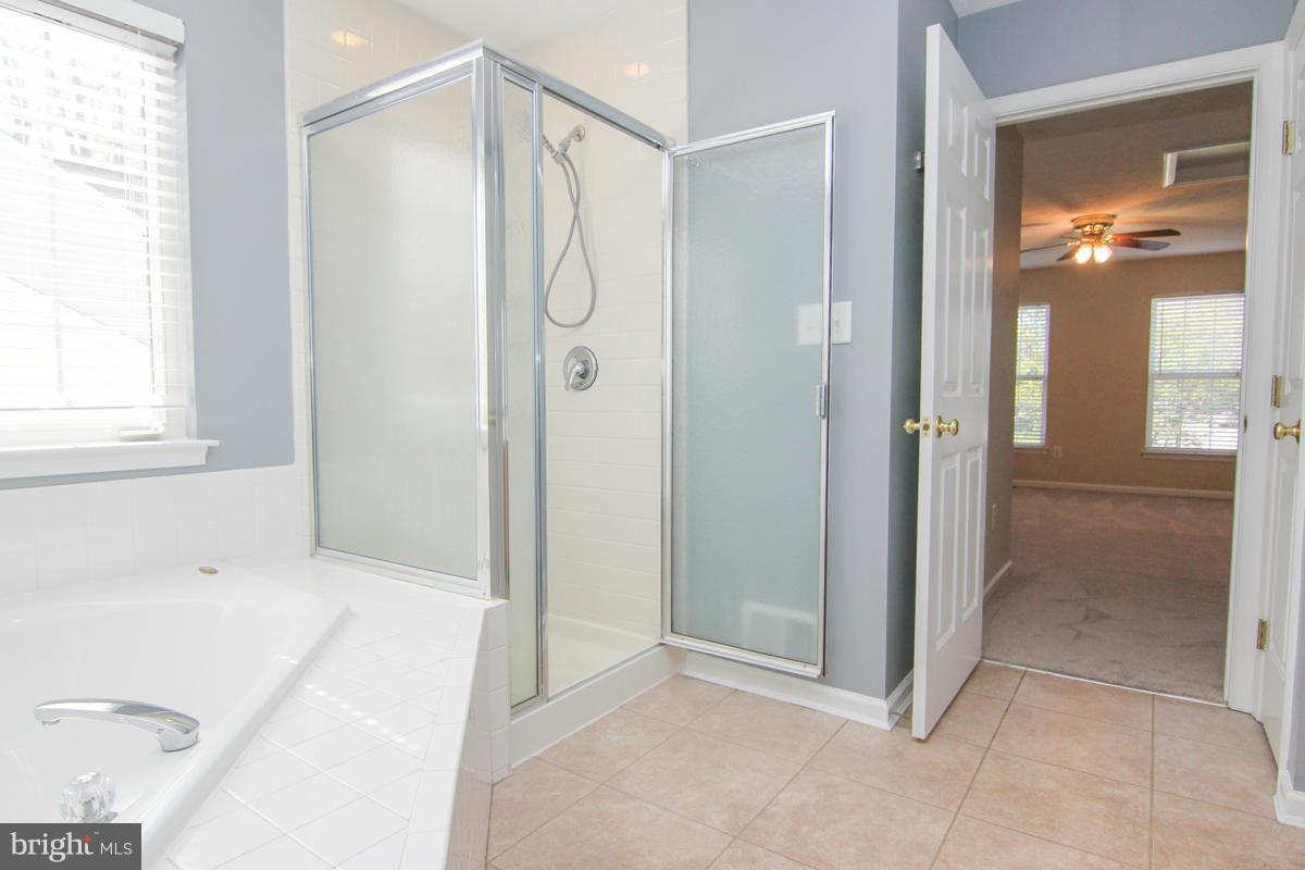 1439 Bretton View Road Annapolis, MD 21409 - Photo 17 of 30 Bath (Master)