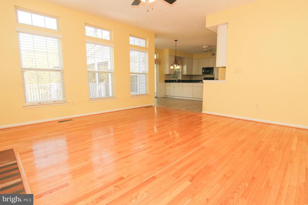 1439 Bretton View Road Annapolis, MD 21409 - Photo 8 of 30 Family Room