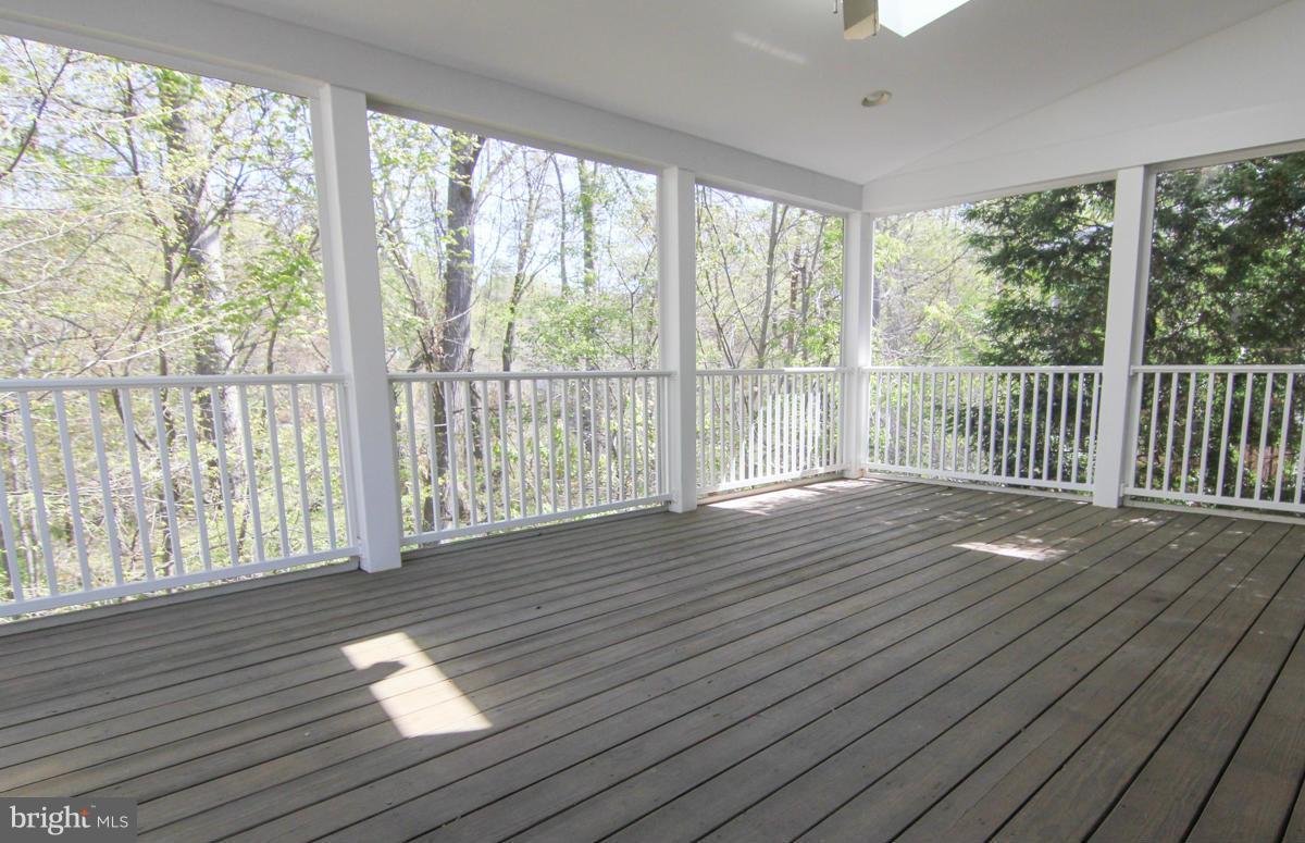 1439 Bretton View Road Annapolis, MD 21409 - Photo 10 of 30 Screened-in Porch