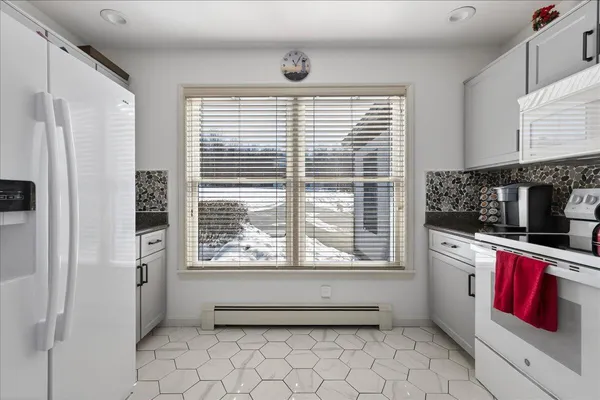 $549,500 | 58 Harbor View Drive, Unit 58, Stockton Springs, ME 04981
