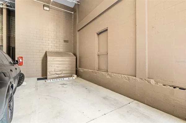 $4,600 | 213 North 12th Street, Tampa, FL 33602