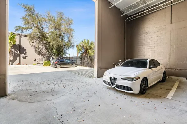 $4,600 | 213 North 12th Street, Tampa, FL 33602