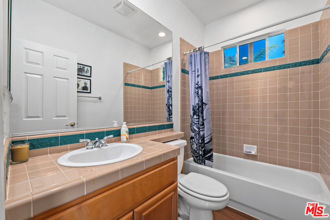 25514 Brighton Place Stevenson Ranch, CA 91381 - Photo 31 of 44
