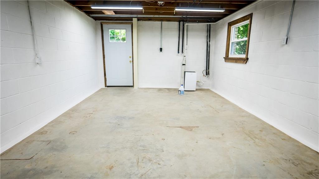121 Brice Road Kittanning, PA 16201 - Photo 17 of 25 Additional 20x15 Room
