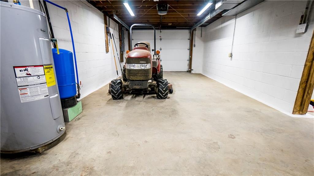 121 Brice Road Kittanning, PA 16201 - Photo 20 of 25 Favorable 26x12 Garage