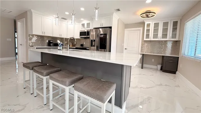 $4,500 | 201 Randy Lane, Fort Myers Beach, FL 33931