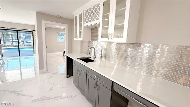 $4,500 | 201 Randy Lane, Fort Myers Beach, FL 33931