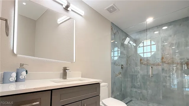 $4,500 | 201 Randy Lane, Fort Myers Beach, FL 33931