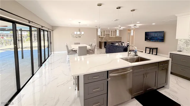 $4,500 | 201 Randy Lane, Fort Myers Beach, FL 33931