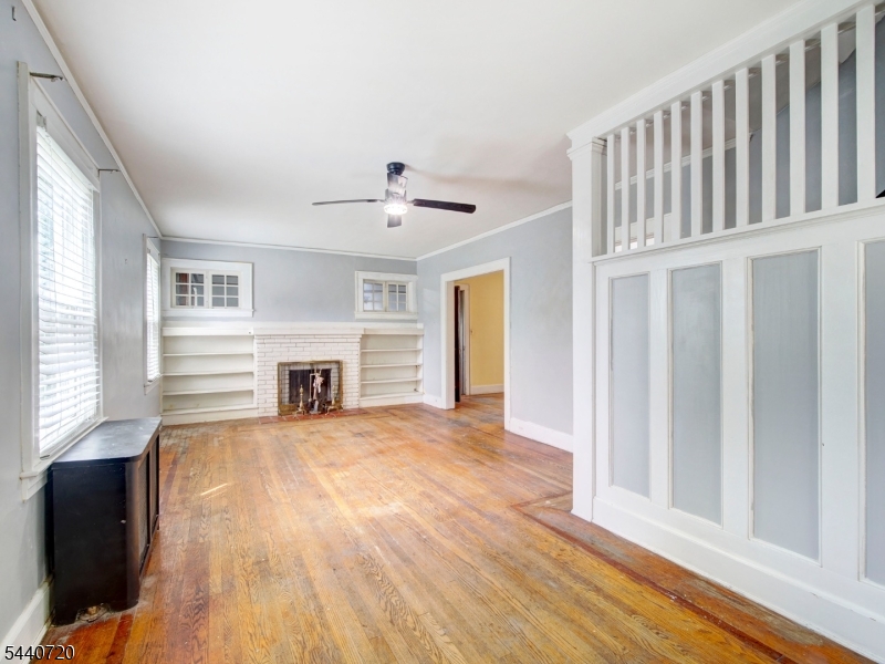 141 Parker Road Elizabeth, NJ 07208 - Photo 9 of 35