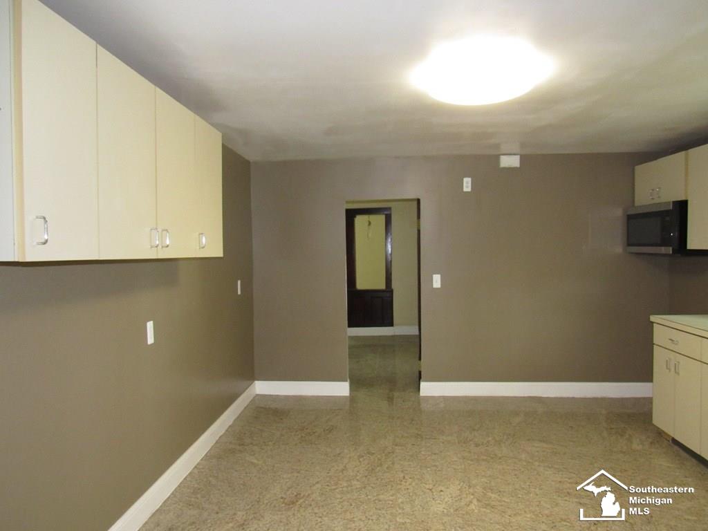 22425 Superior Road Taylor, MI 48180 - Photo 5 of 20