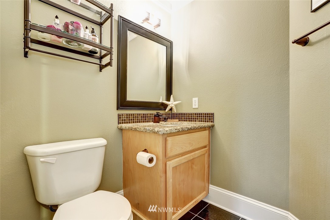 286 Yakima Avenue Southeast Renton, WA 98059 - Photo 13 of 24