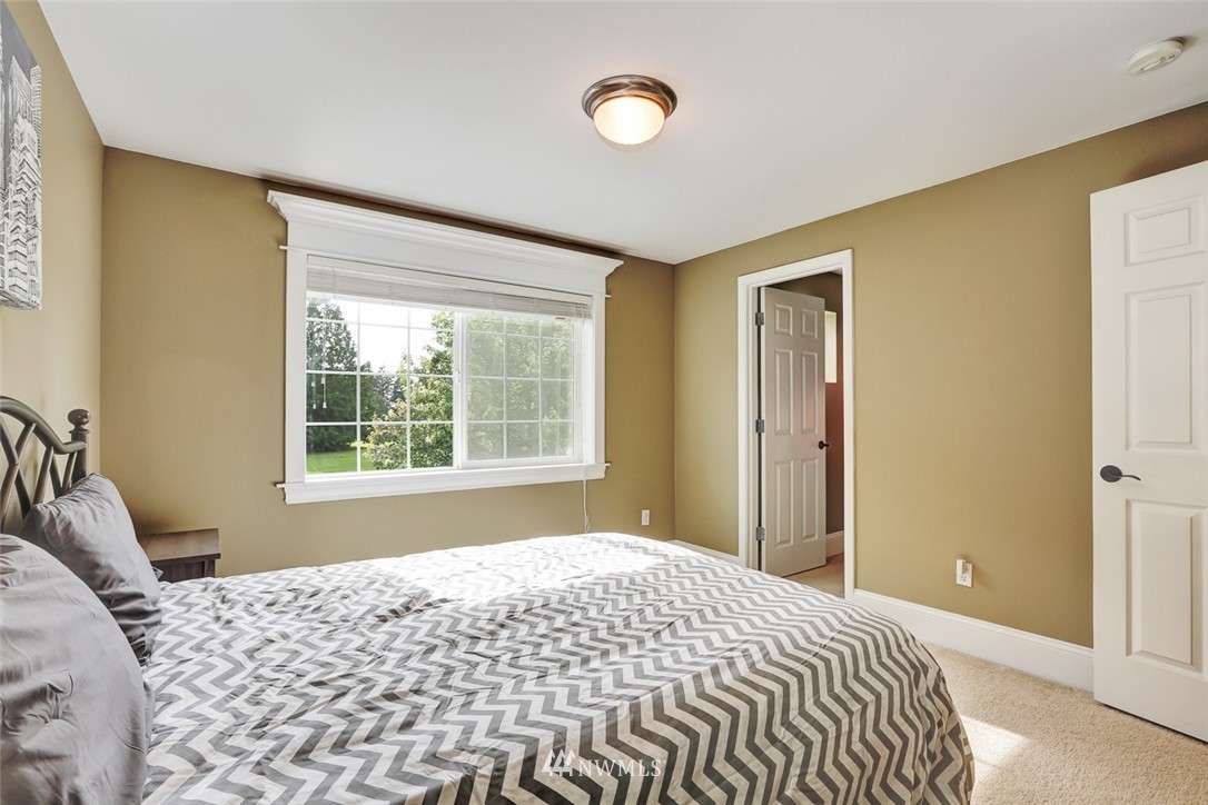 286 Yakima Avenue Southeast Renton, WA 98059 - Photo 19 of 24
