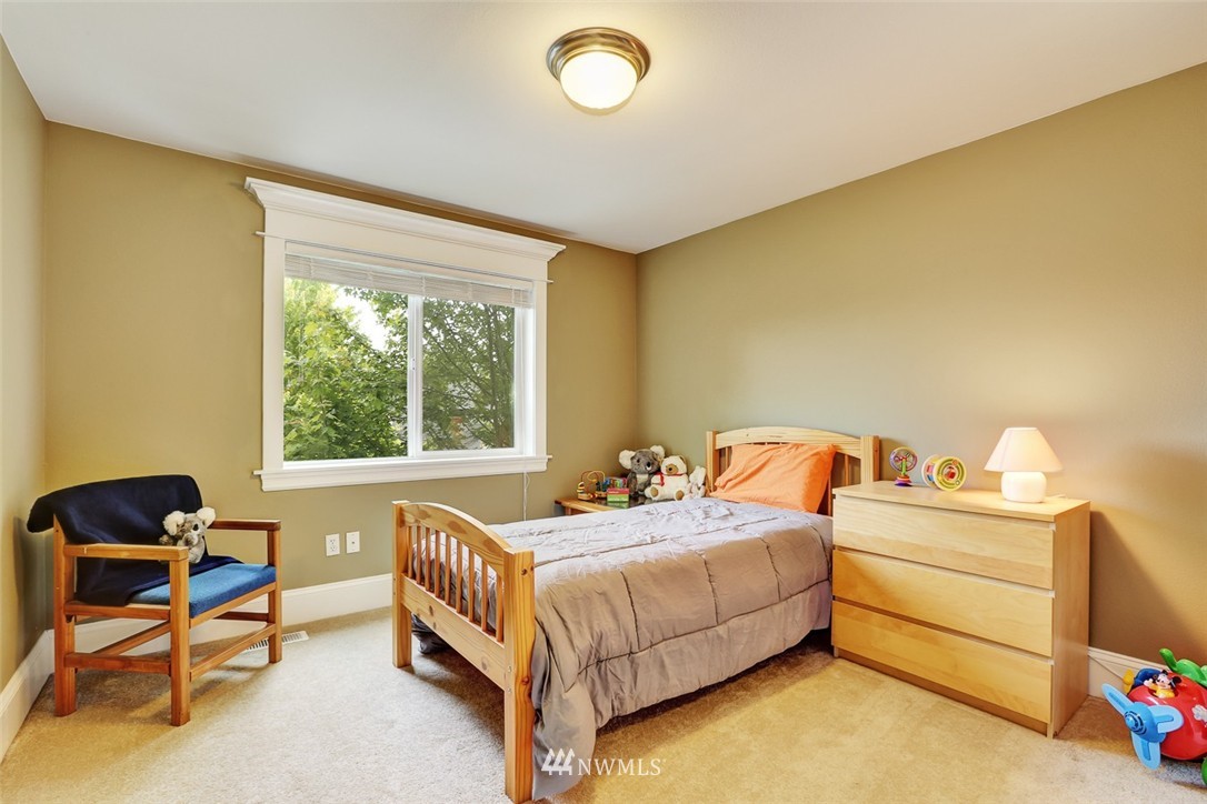 286 Yakima Avenue Southeast Renton, WA 98059 - Photo 20 of 24