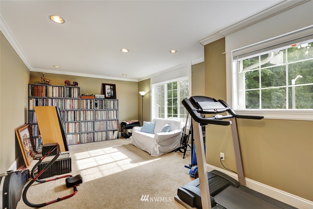 286 Yakima Avenue Southeast Renton, WA 98059 - Photo 21 of 24