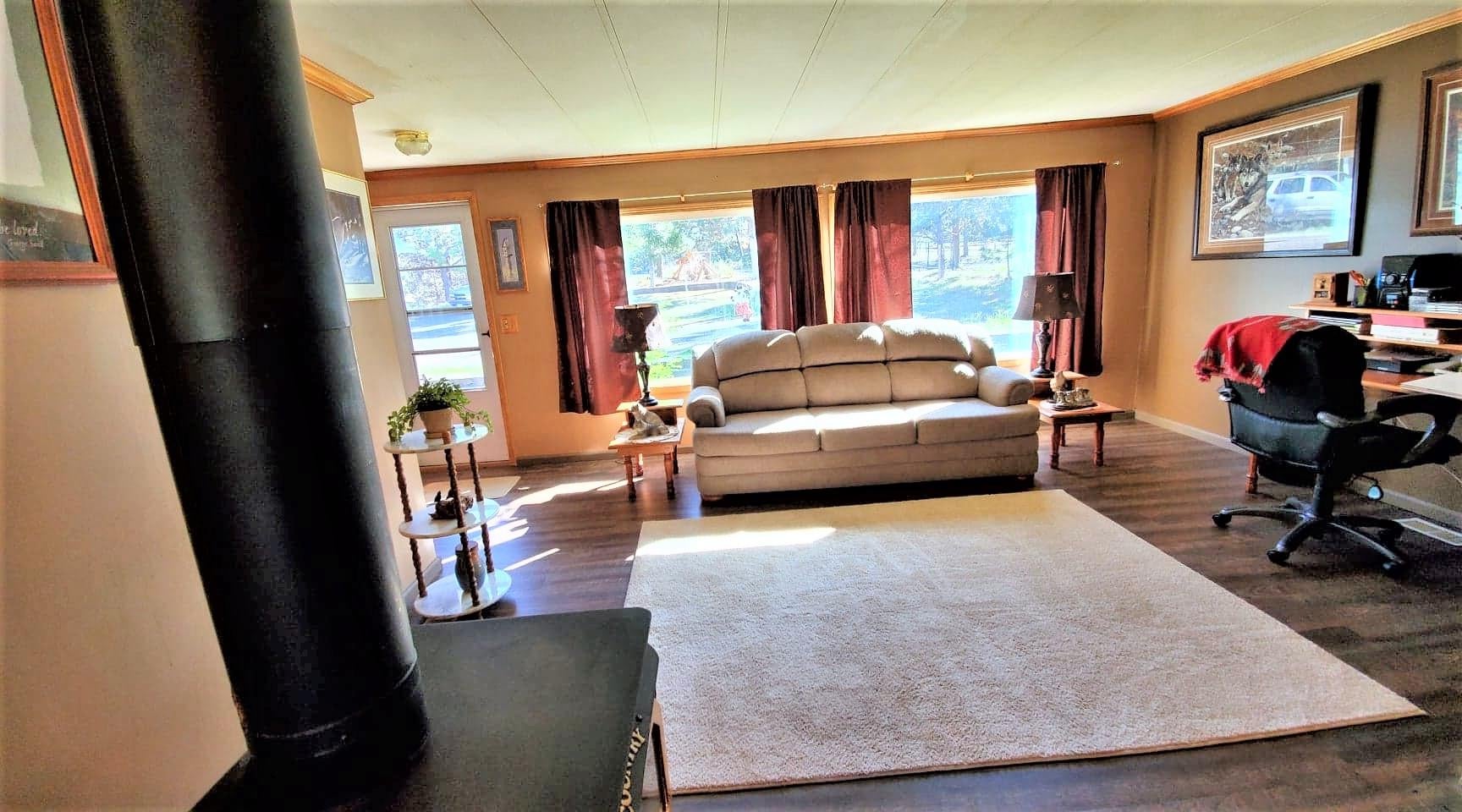 12504 Southeast Cayuse Road Prineville, OR 97754 - Photo 5 of 19 5