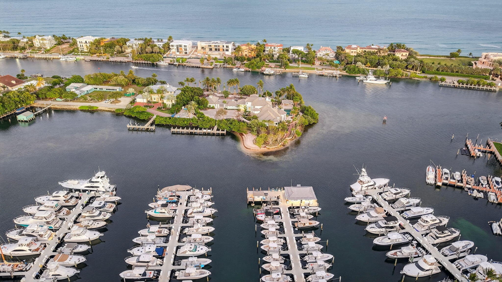 2755 Northeast 28th Avenue, Unit E2 Lighthouse Point, FL 33064 - Photo 45 of 62 58-web-or-mls-DJI_20260127181240_0599_D
