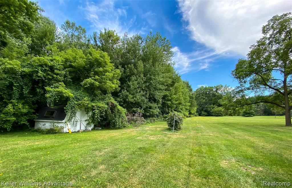 47777 Ford Road Canton, MI 48187 - Photo 25 of 28