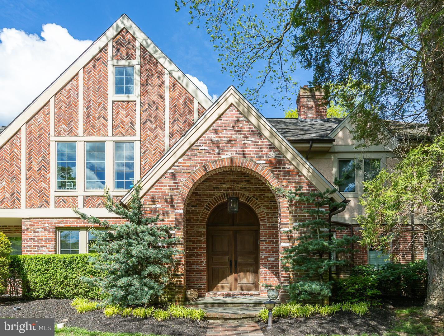 1238 Page Terrace Villanova, PA 19085 - Photo 2 of 45
