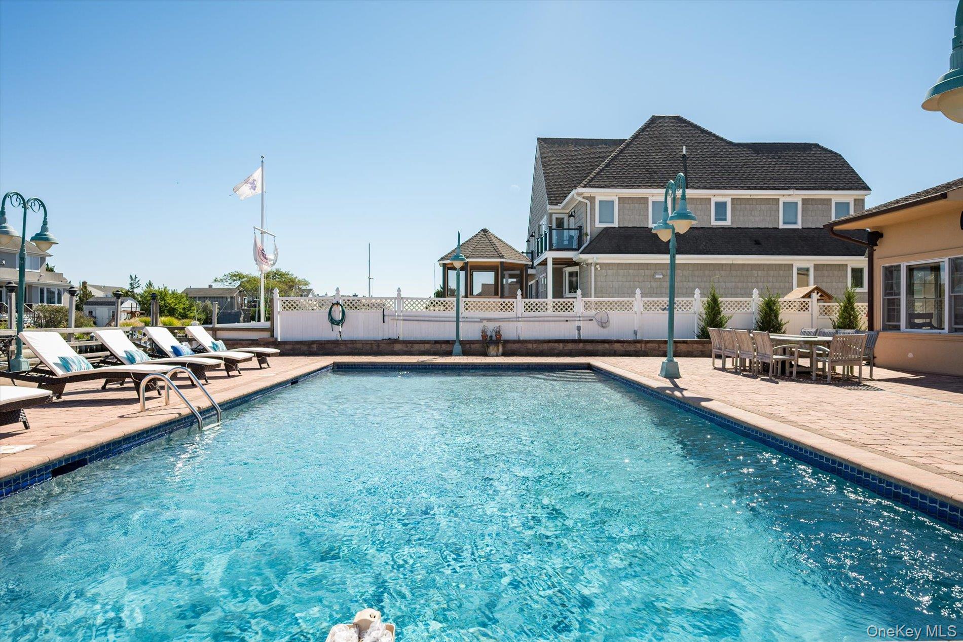 19 Marlin Road East Quogue, NY 11942 - Photo 5 of 42