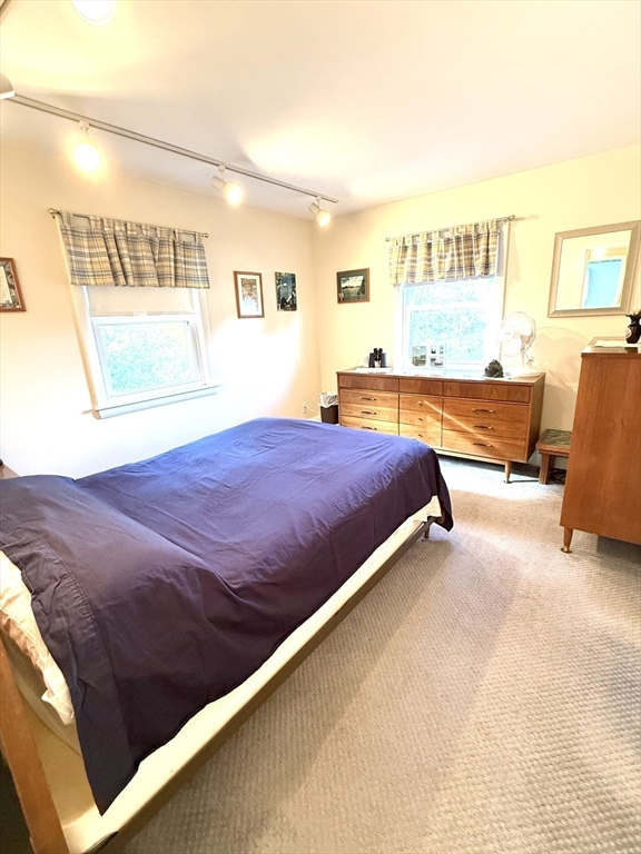 63 Adele Road Quincy, MA 02169 - Photo 21 of 36 Gallery Image 21