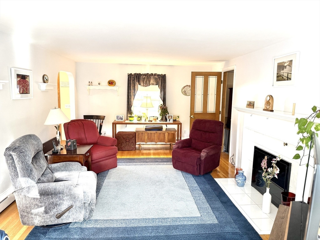 63 Adele Road Quincy, MA 02169 - Photo 7 of 36 Gallery Image 7