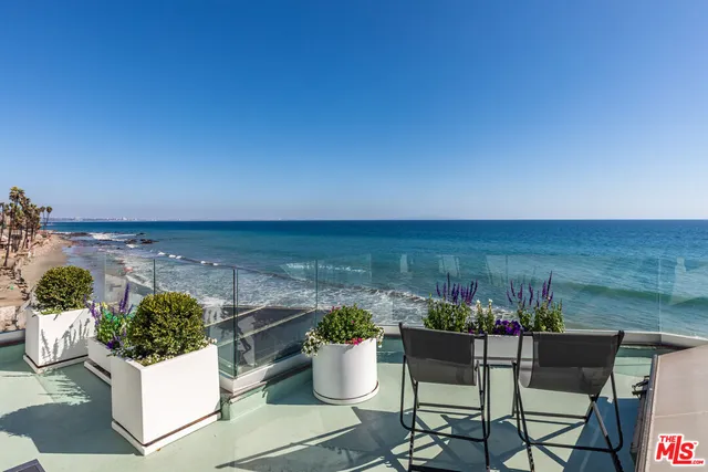 $8,700,000 | 21016 Pacific Coast Highway, Malibu, CA 90265