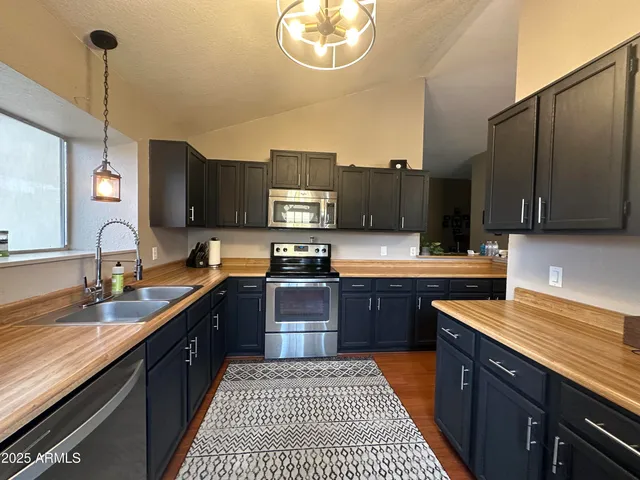 $424,999 | 7217 West Paradise Drive, Peoria, AZ 85345