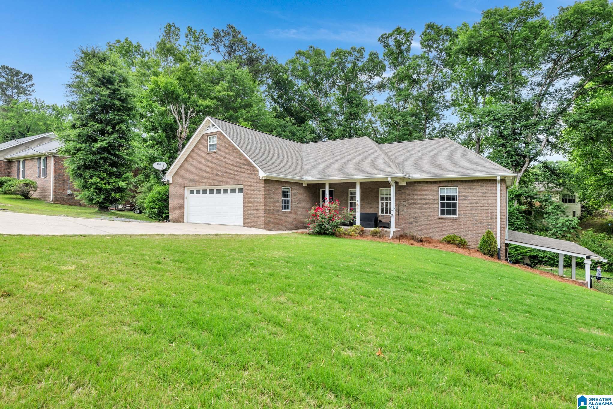 907 Spruce Road Oneonta, AL 35121 - Photo 3 of 37