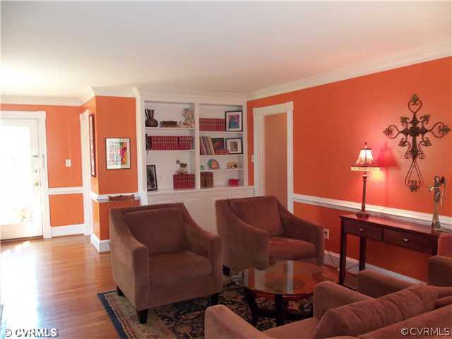 3020 Vistapoint Road Midlothian, VA 23113 - Photo 6 of 24 a living room with furniture and wooden floor
