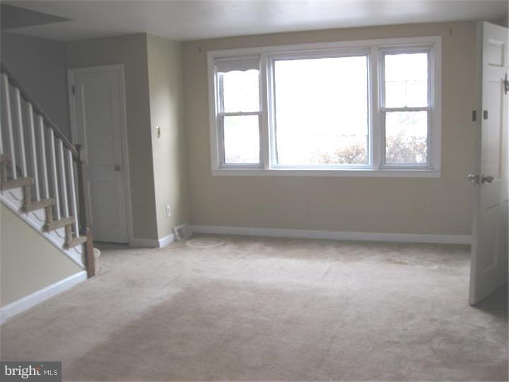 550 Michell Street Ridley Park, PA 19078 - Photo 2 of 12 Living Room